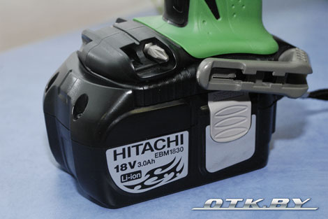 Ударный аккумуляторный шуруповерт Hitachi DV18DL